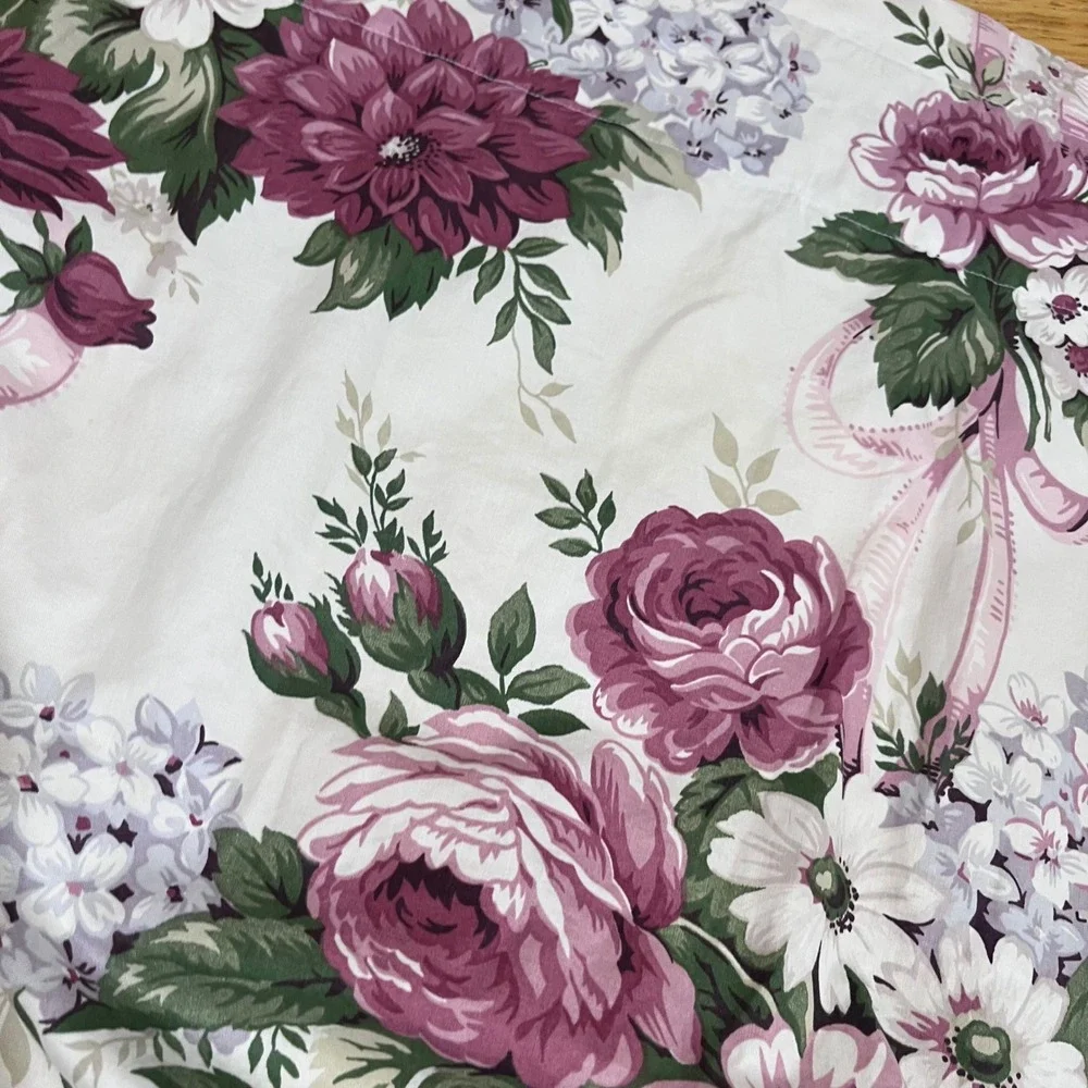 N/A floral window